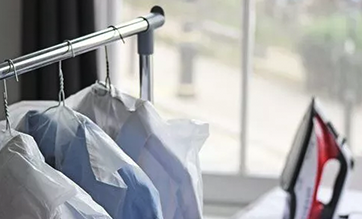 9clothing-hangers-iron